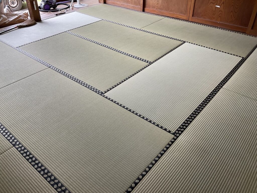 畳の向きによって色が違って見える和室