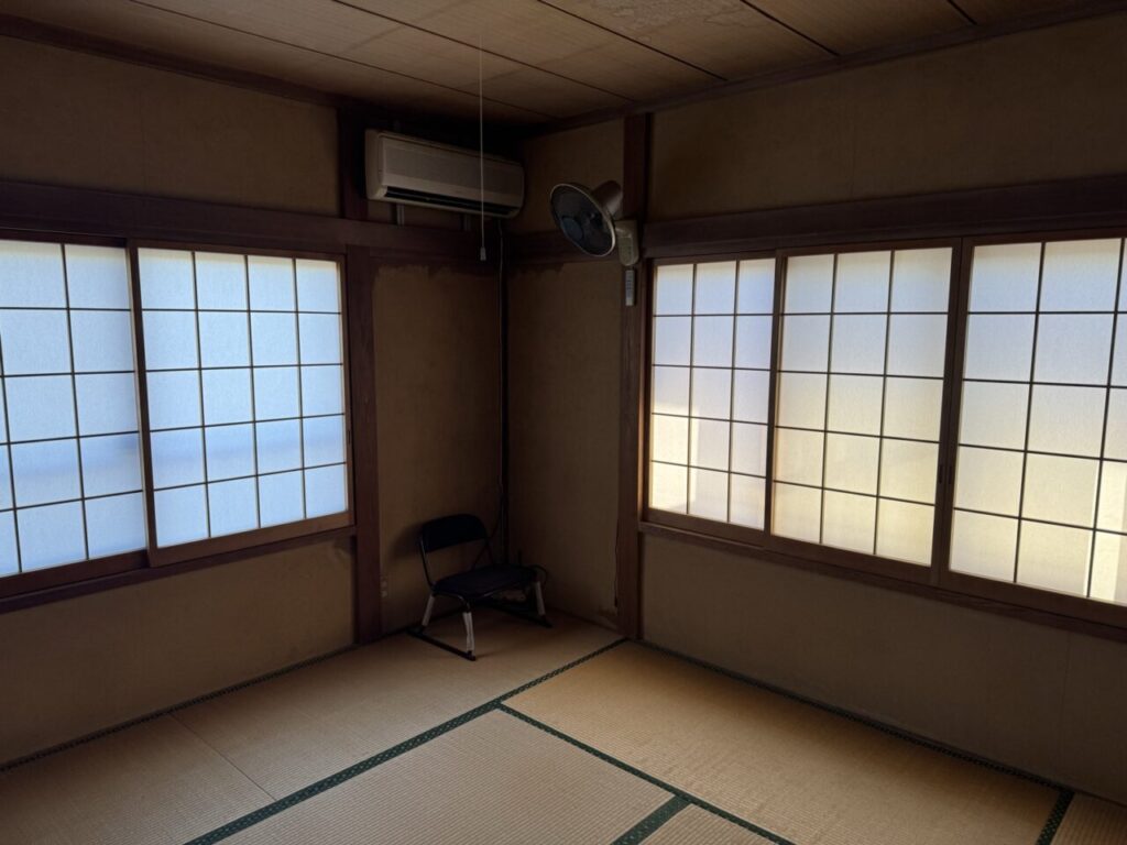 新しい障子で明るくなったお部屋